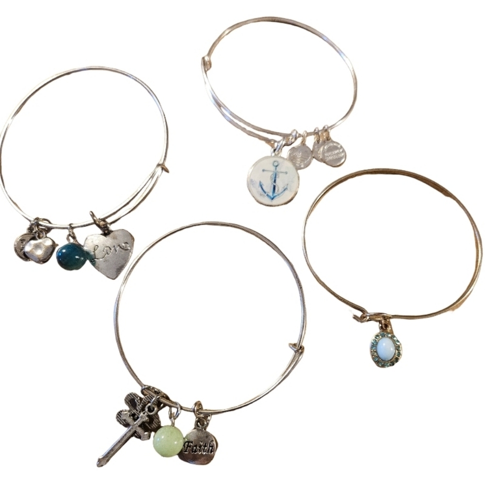 Lot of 4 Pcs. charm bracelets Love, Anchor, Faith and Blue Pendant